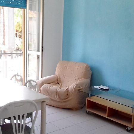 2 Bedrooms Appartement At Pescara 300 M Away From The Beach With Balcony And Wifi 외부 사진