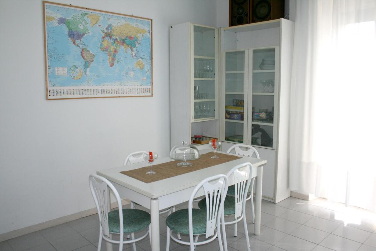 2 Bedrooms Appartement At Pescara 300 M Away From The Beach With Balcony And Wifi 외부 사진