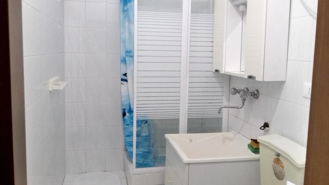 2 Bedrooms Appartement At Pescara 300 M Away From The Beach With Balcony And Wifi 외부 사진