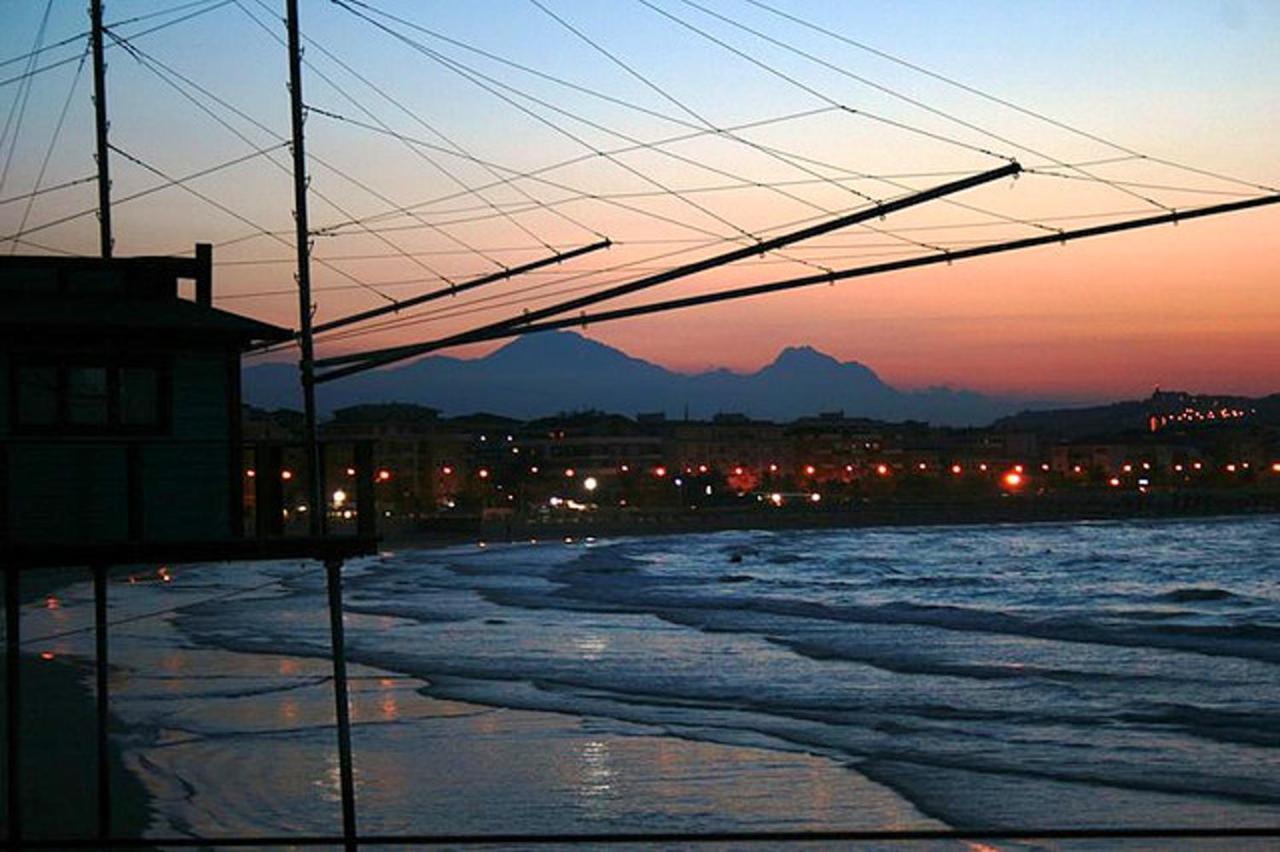 2 Bedrooms Appartement At Pescara 300 M Away From The Beach With Balcony And Wifi 외부 사진