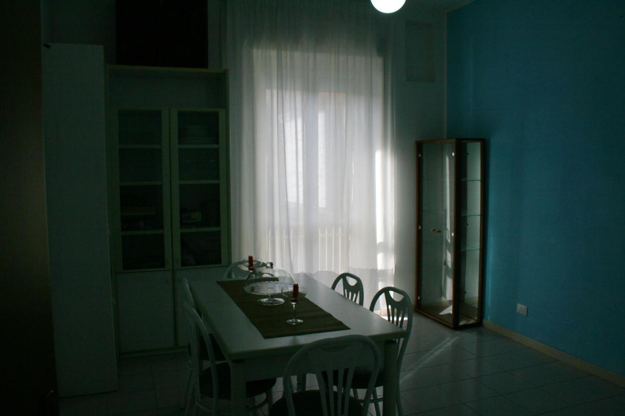 2 Bedrooms Appartement At Pescara 300 M Away From The Beach With Balcony And Wifi 외부 사진