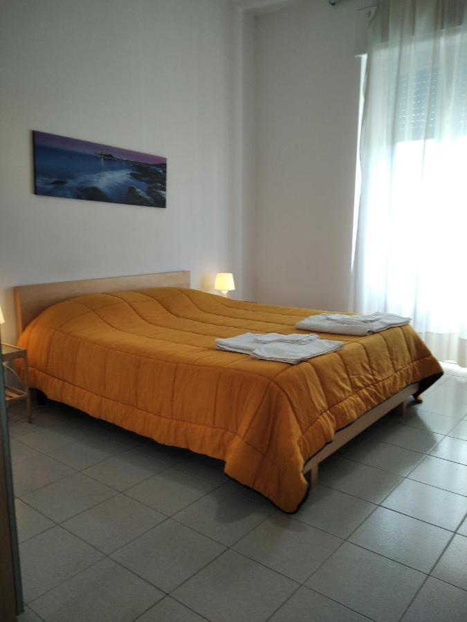 2 Bedrooms Appartement At Pescara 300 M Away From The Beach With Balcony And Wifi 외부 사진