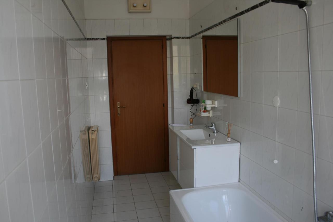 2 Bedrooms Appartement At Pescara 300 M Away From The Beach With Balcony And Wifi 외부 사진
