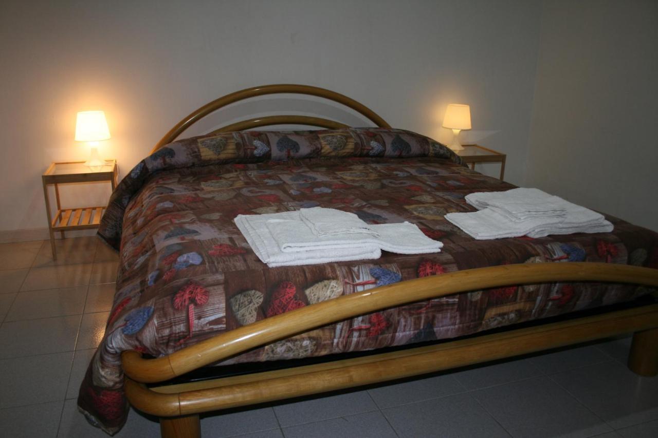 2 Bedrooms Appartement At Pescara 300 M Away From The Beach With Balcony And Wifi 외부 사진