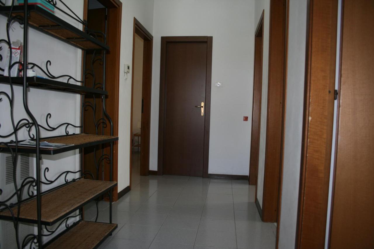 2 Bedrooms Appartement At Pescara 300 M Away From The Beach With Balcony And Wifi 외부 사진